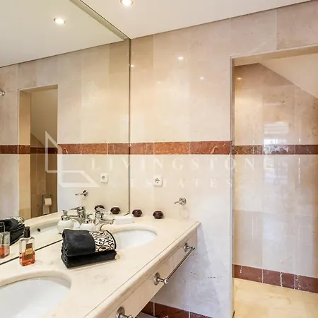 Menara Penthouse *