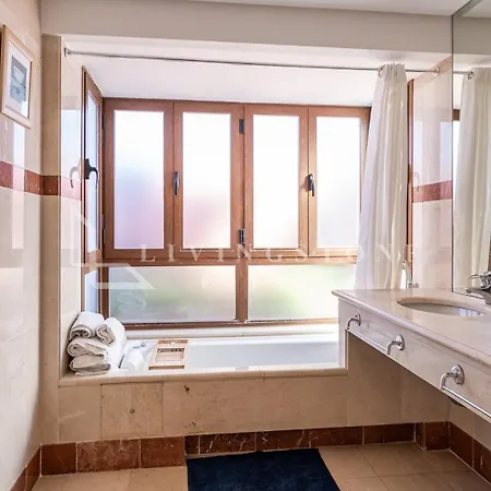 Menara Penthouse Estepona
